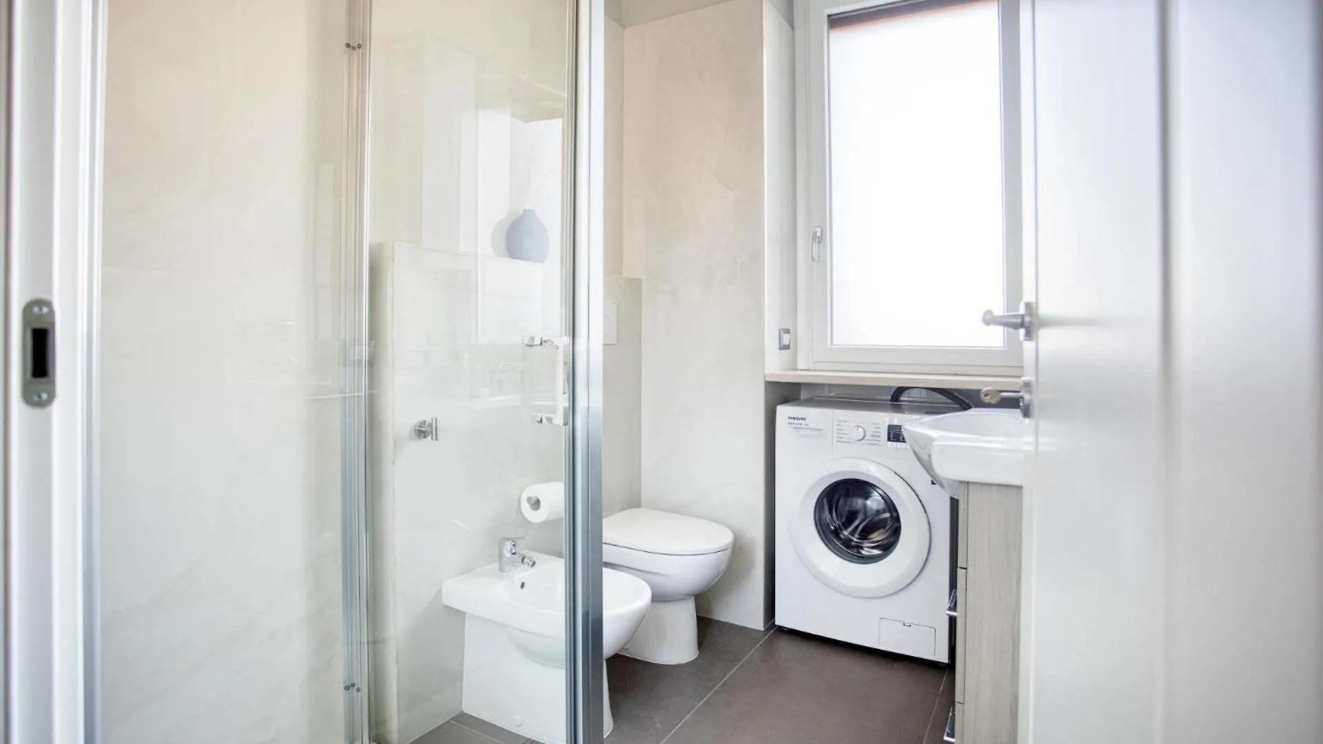 شقة Easylife - Mono Con Balcone In Sant'Agostino ميلان 0*,